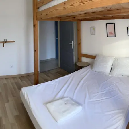 200m2, 3 Suites, Patio Avec Salle Jeux, 1 Piscine Chauffe De Debut Avril A Fin Octobre Villa