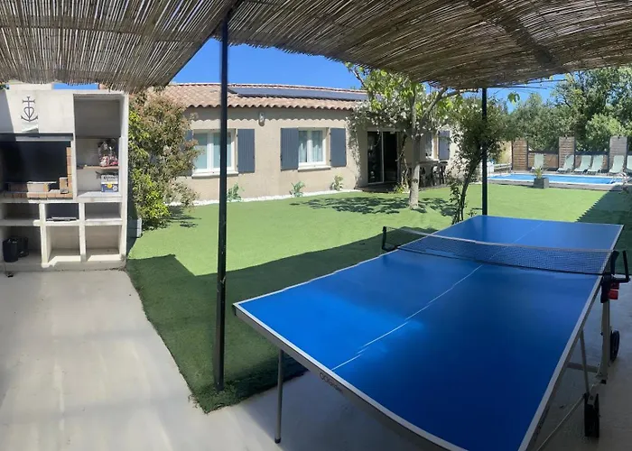 Villa 200m2, 3 Suites, Patio Avec Salle Jeux, 1 Piscine Chauffe De Debut Avril A Fin Octobre *